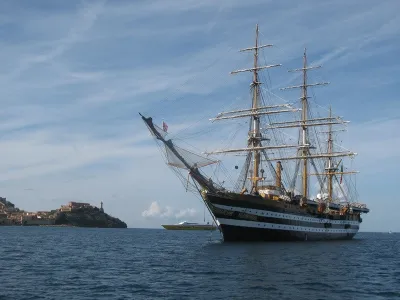 Jachtou kolem Elby, fotografie 81